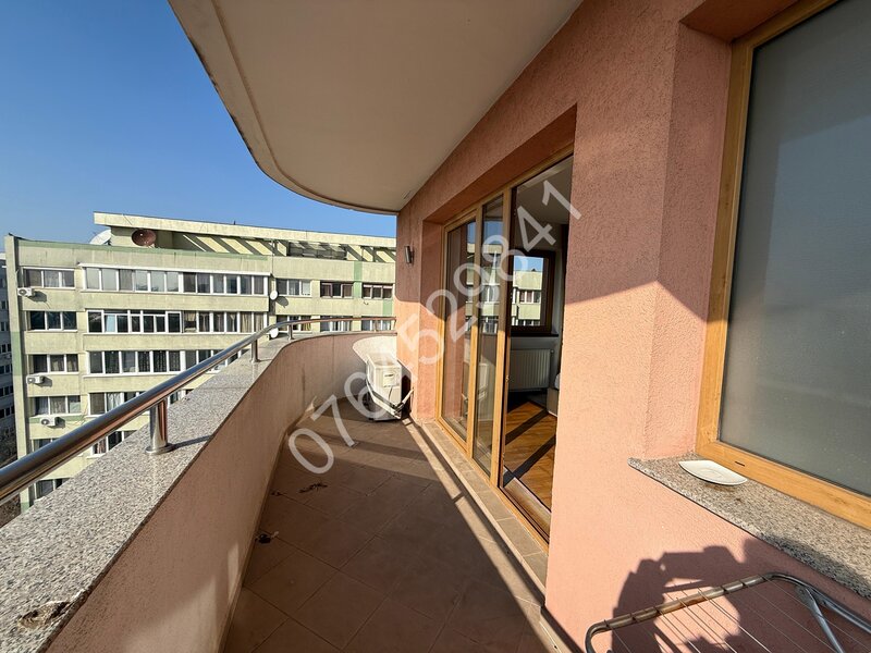 Pajura, Monte Carlo Palace, Baiculesti, 1 km Casa Presei Libere, parcare.