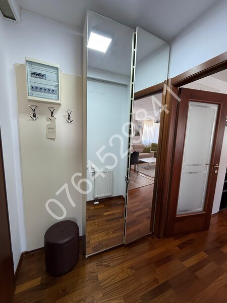 Pajura, Monte Carlo Palace, Baiculesti, 1 km Casa Presei Libere, parcare.