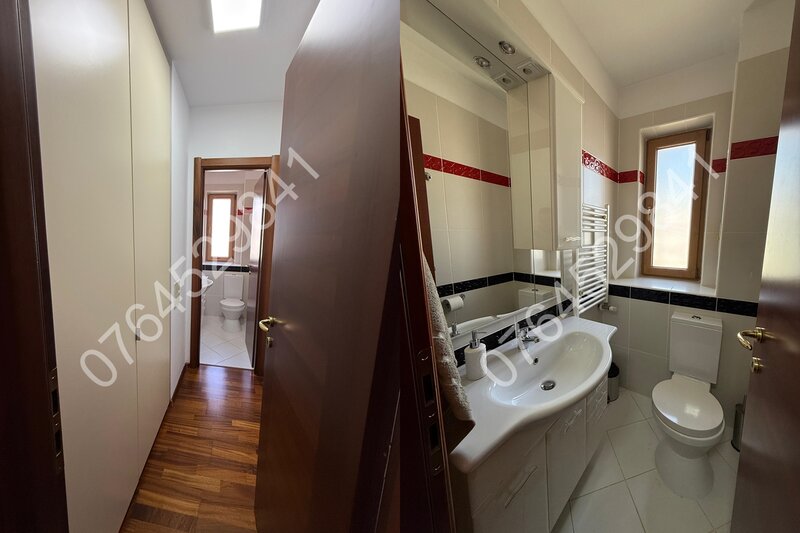 Pajura, Monte Carlo Palace, Baiculesti, 1 km Casa Presei Libere, parcare.